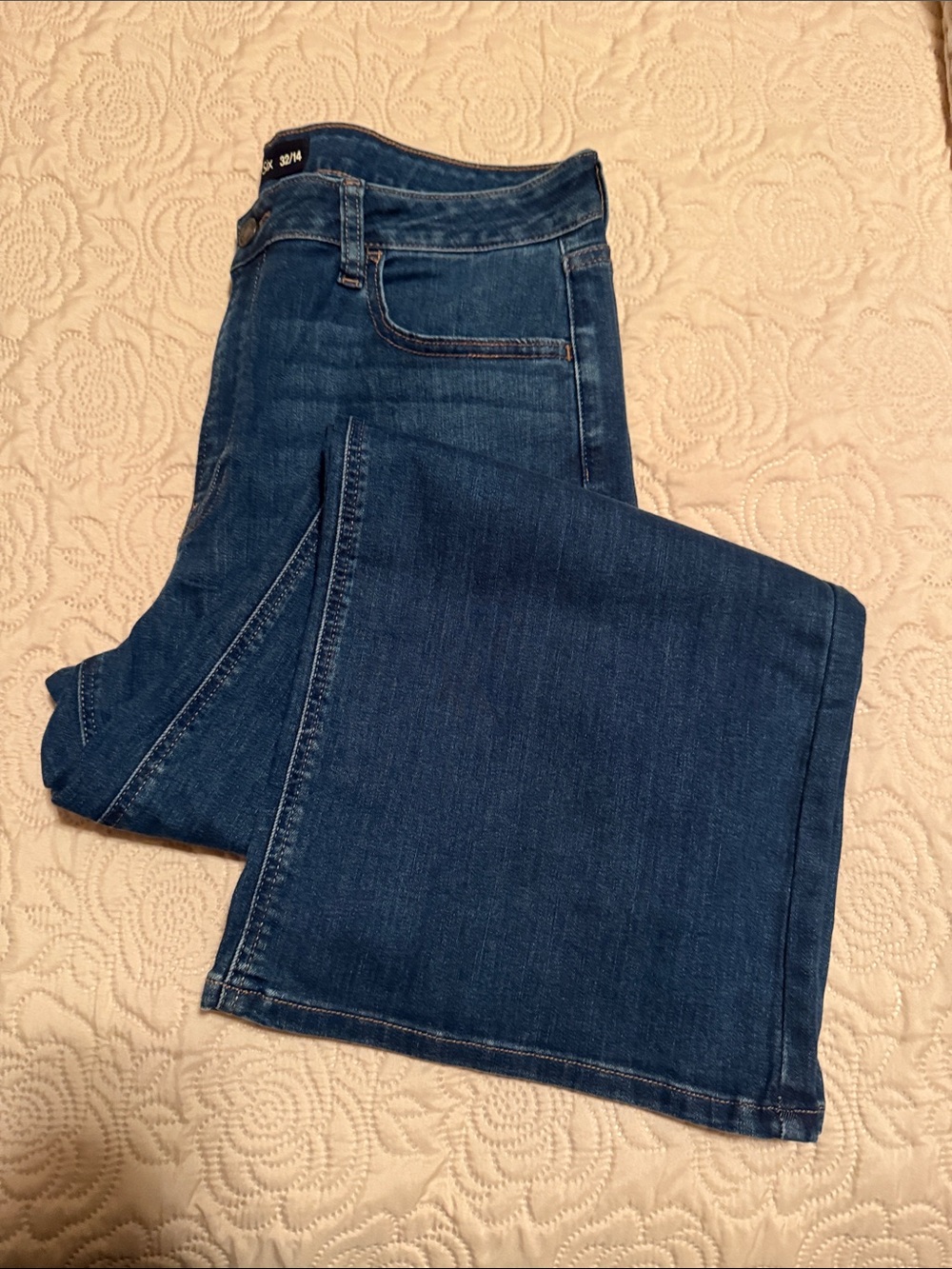 Wide Leg Women's Jeans in Dark Blue